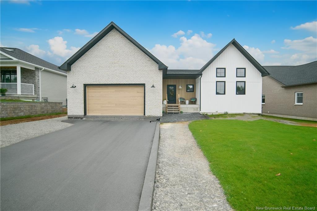 110 Stonehill Lane, Fredericton New Brunswick, Canada
