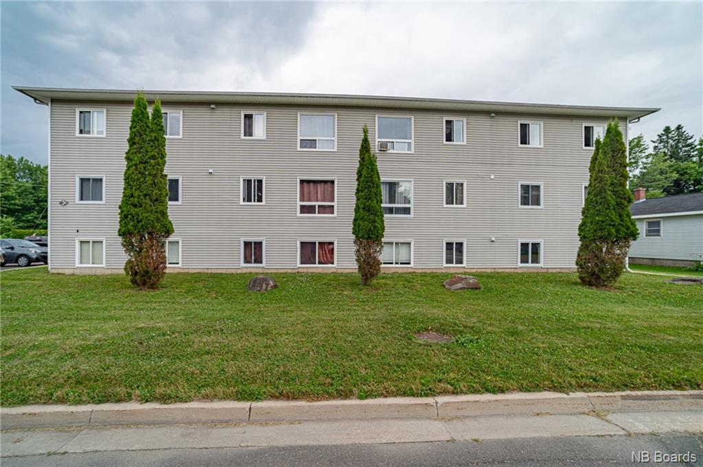 40 Young Street, Fredericton, New Brunswick, Canada