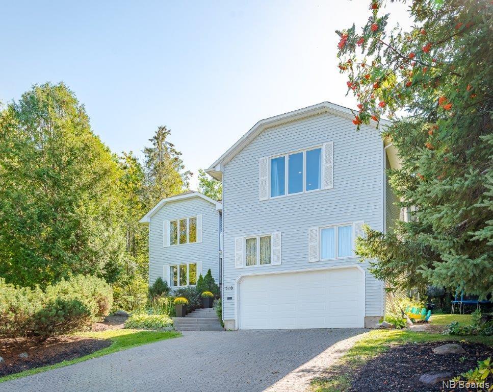 510 Pederson Crescent, Fredericton New Brunswick, Canada