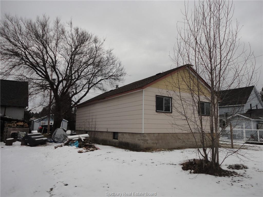 34 Algoma Street, Webbwood, Ontario, Canada