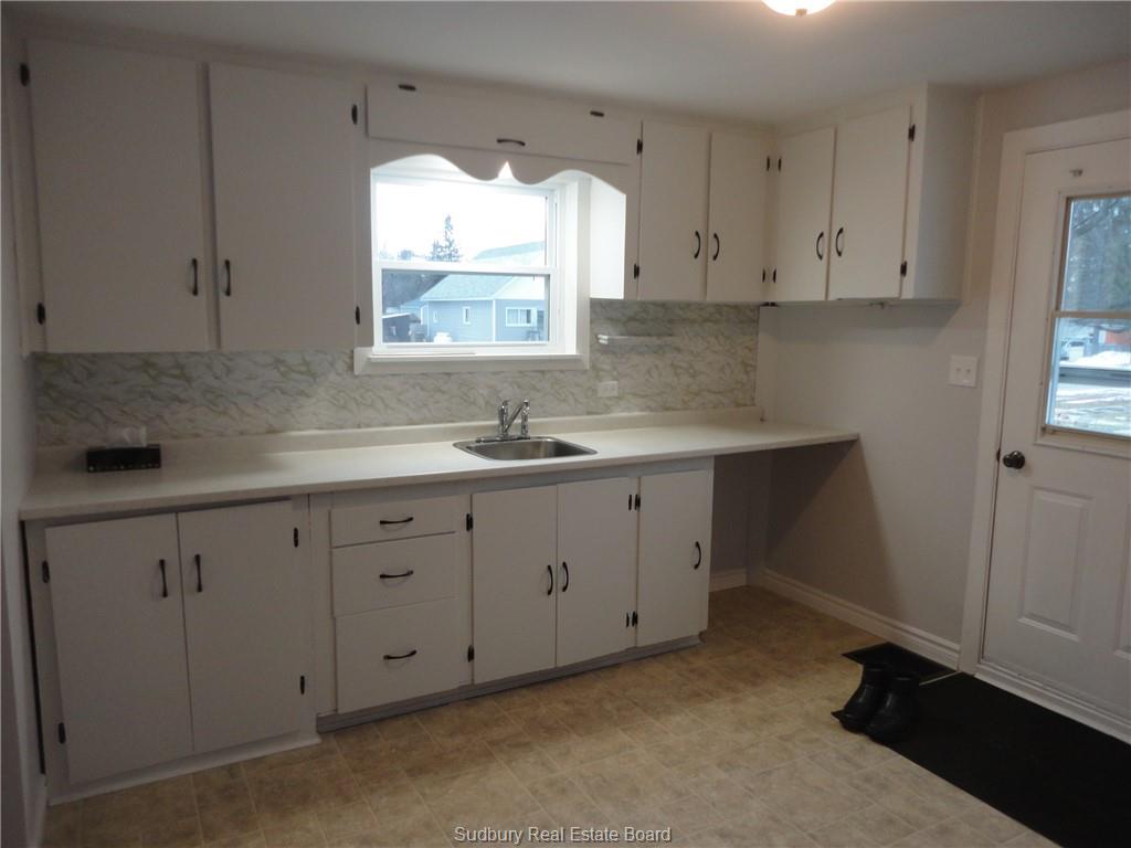 34 Algoma Street, Webbwood, Ontario, Canada
