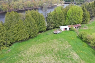105 Lee Valley, Massey Ontario