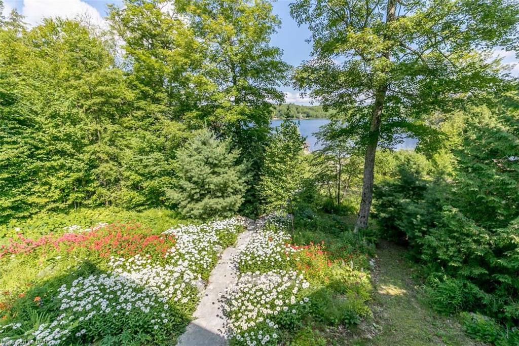 1345 ECHO LAKE Road, Baysville Ontario, Canada