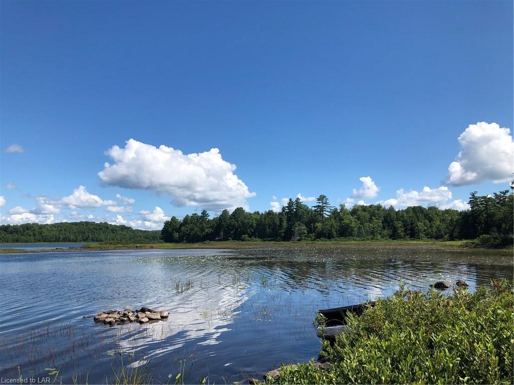 1150 LAWSON Road Unit# 6, Baysville Ontario, Canada