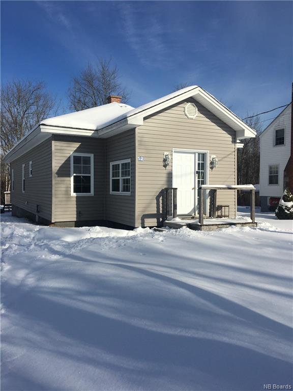 52 Oak Street, McAdam New Brunswick, Canada