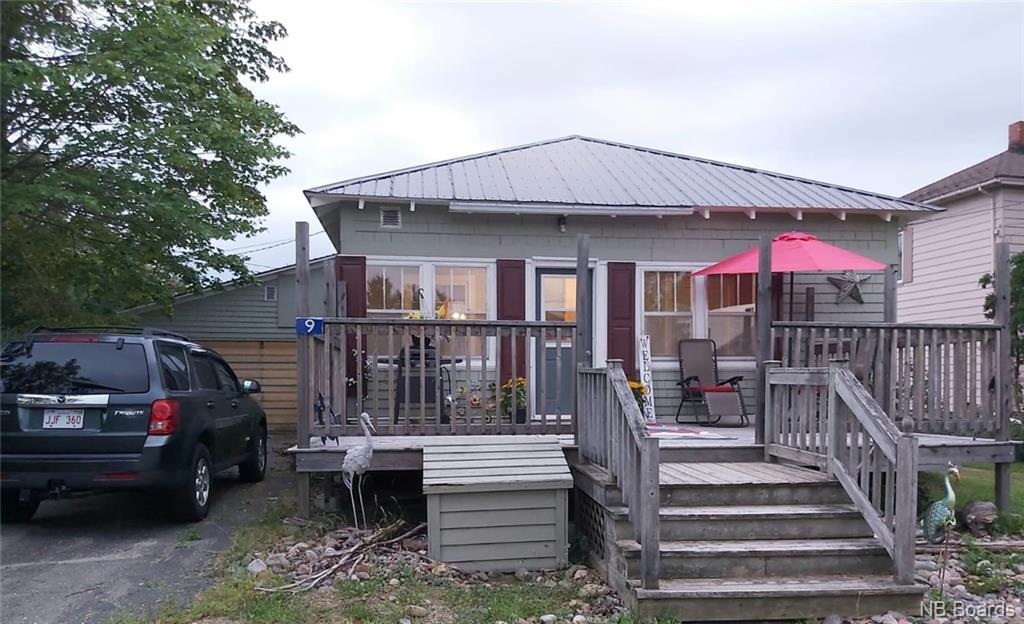 9 Elm Street, McAdam New Brunswick, Canada