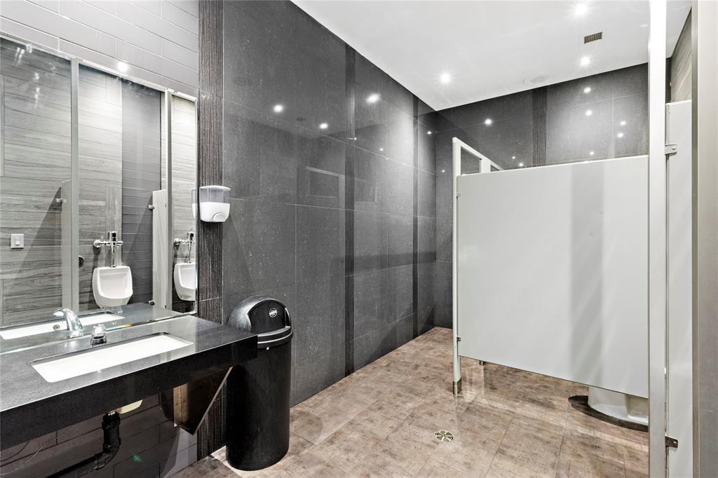 1249 LONDON Road Unit# 1, Sarnia, Ontario, Canada
