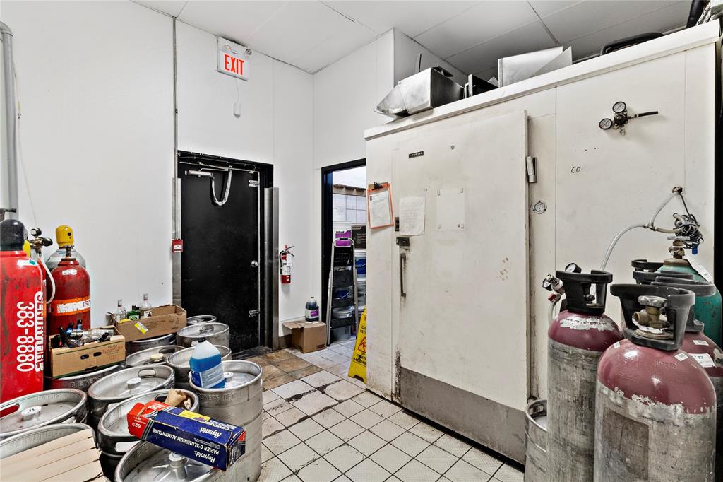 1249 LONDON Road Unit# 1, Sarnia, Ontario, Canada