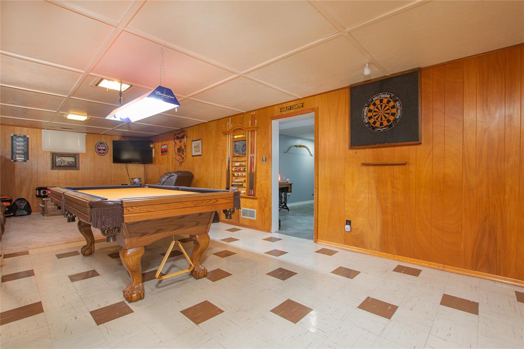 77 LORNE Crescent, Sarnia, Ontario, Canada