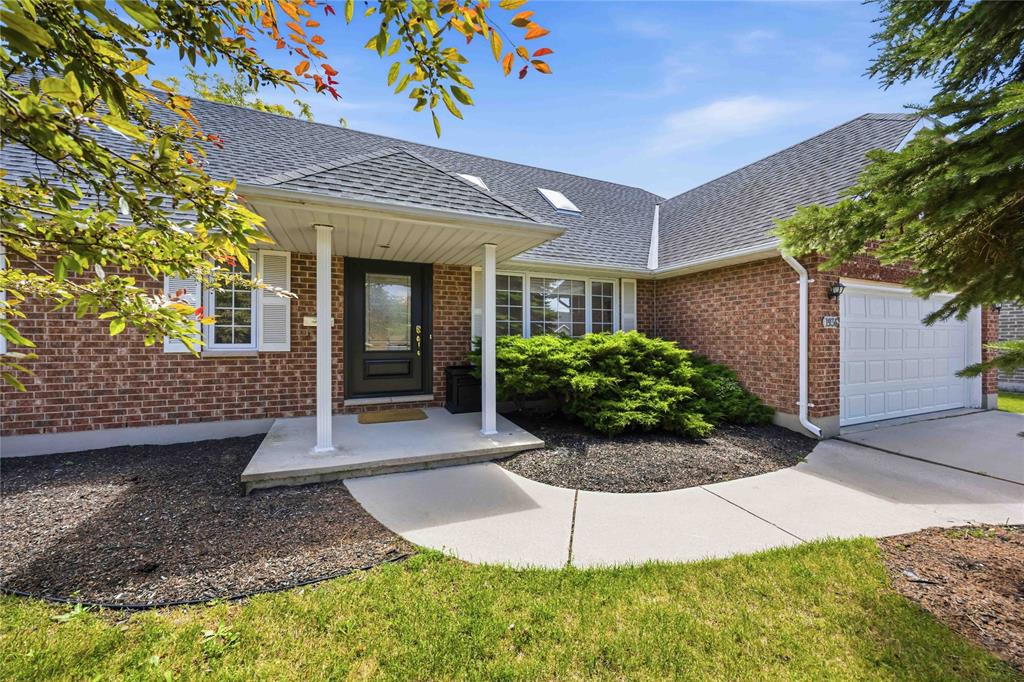 1936 AVENUE Road, Sarnia, Ontario, Canada photo 1
