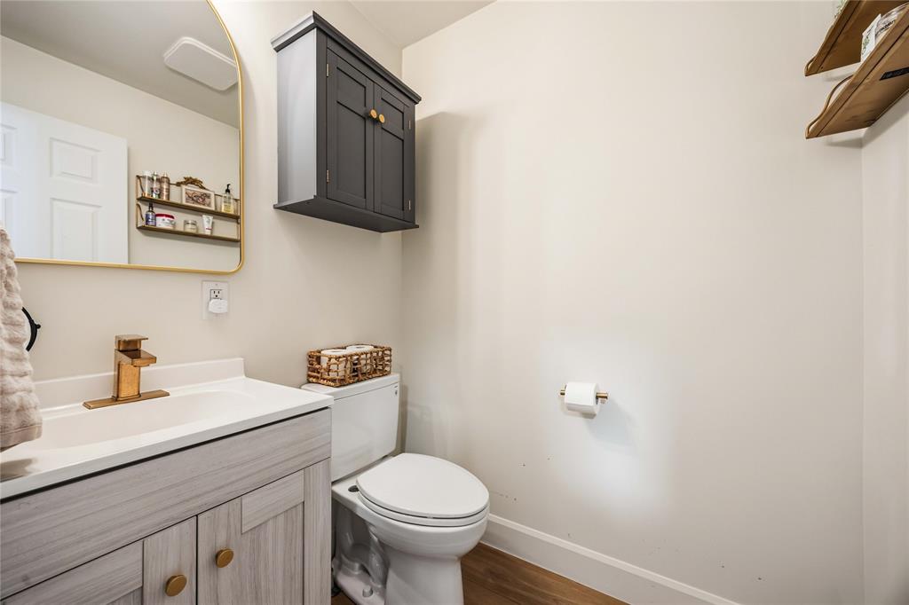 1936 AVENUE Road, Sarnia, Ontario, Canada photo 15