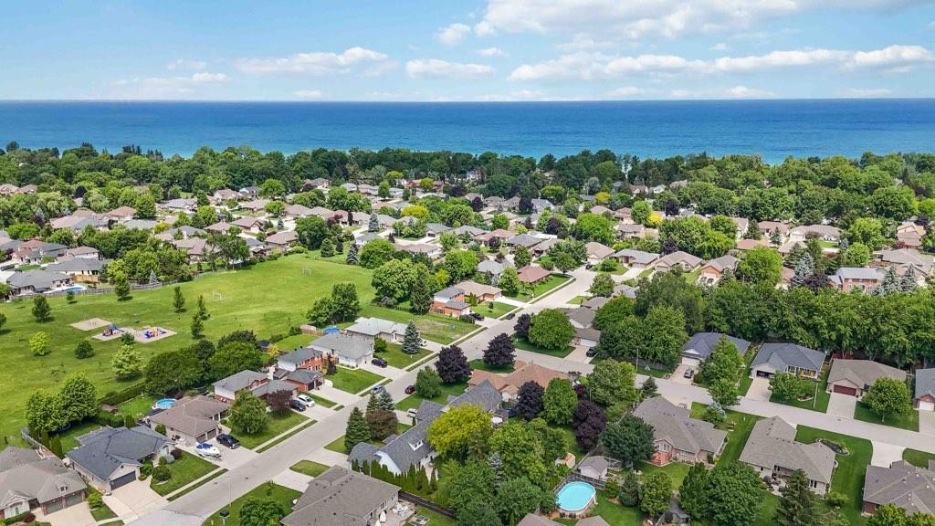 1936 AVENUE Road, Sarnia, Ontario, Canada photo 31
