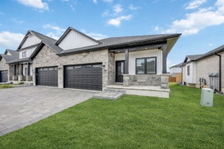 100 ANISE Lane Unit# 104, Sarnia Ontario, Canada