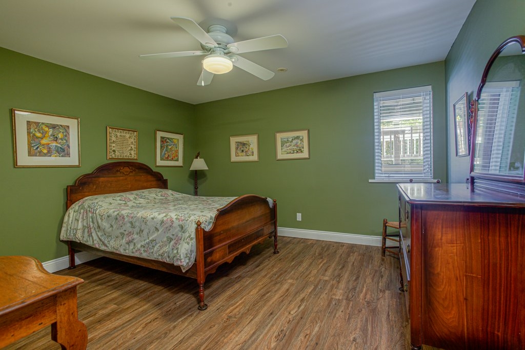 327 Bayshore Road, Napanee Ontario, Canada
