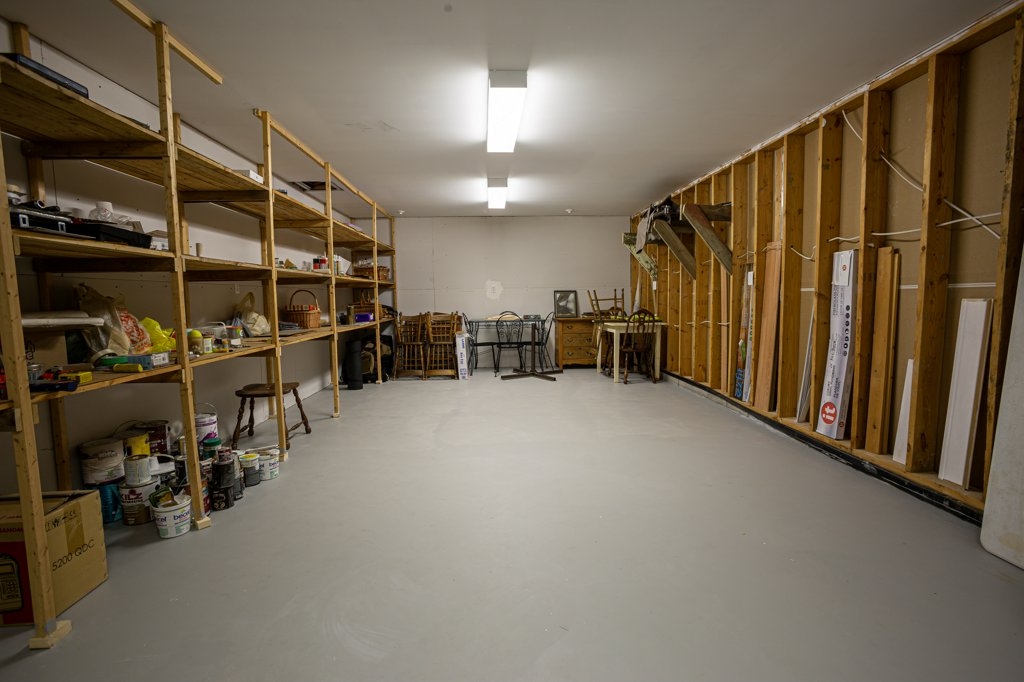 327 Bayshore Road, Napanee Ontario, Canada