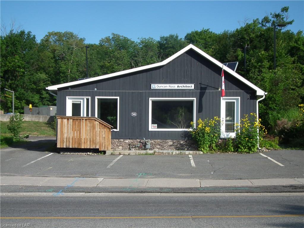 36 KING WILLIAM Street, Huntsville Ontario, Canada