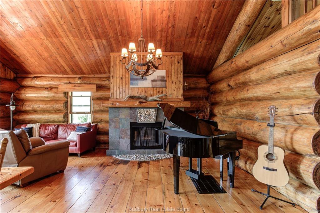 243 Simmons Road, Chelmsford, Ontario, Canada