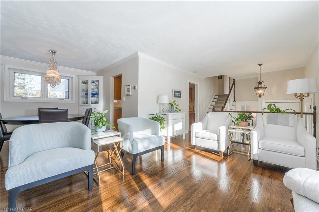 1661 Pinehill Drive, Peterborough, Ontario, Canada