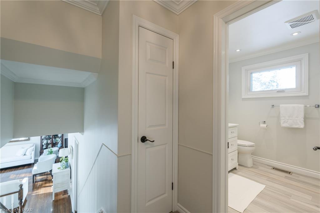 1661 Pinehill Drive, Peterborough, Ontario, Canada