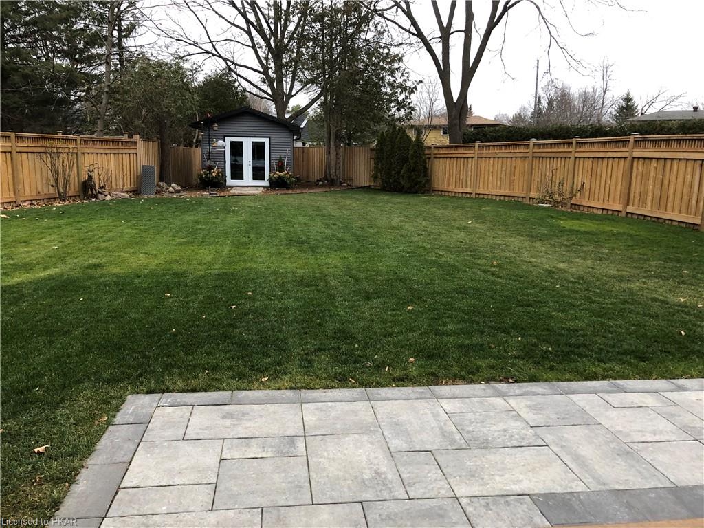 1661 Pinehill Drive, Peterborough, Ontario, Canada