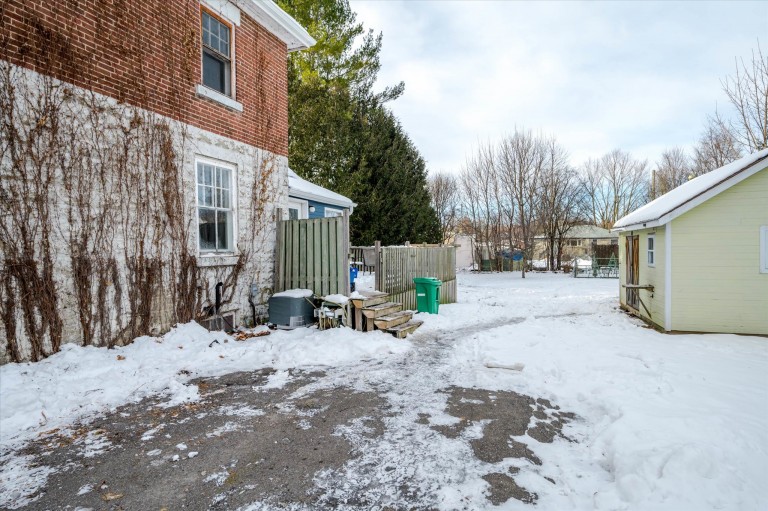 250 Bennet Street, Peterborough, Ontario, Canada