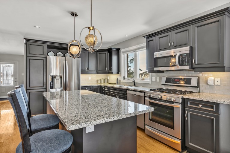 301 Bianco Crescent, Peterborough, Ontario, Canada