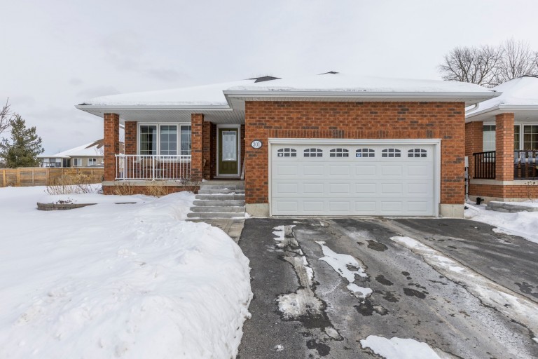 301 Bianco Crescent, Peterborough, Ontario, Canada photo 1