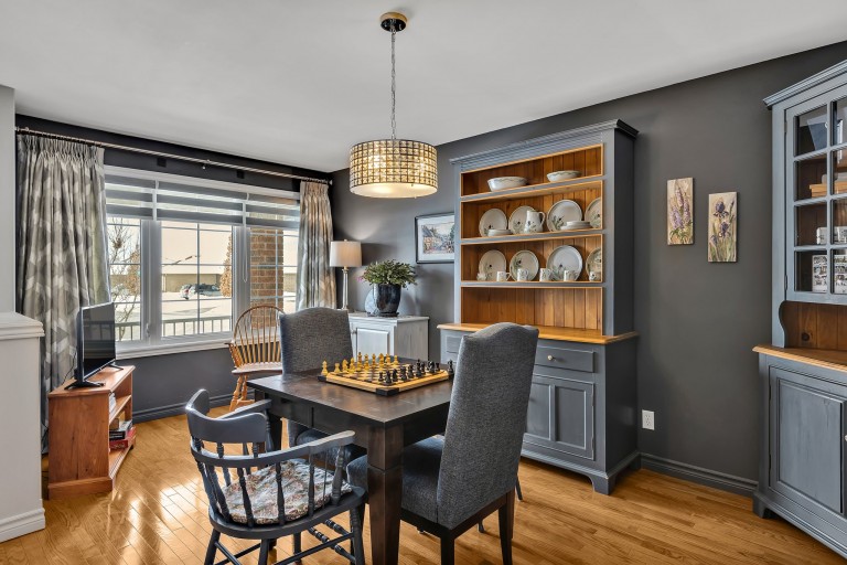 301 Bianco Crescent, Peterborough, Ontario, Canada