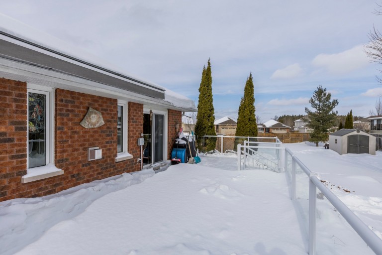 301 Bianco Crescent, Peterborough, Ontario, Canada