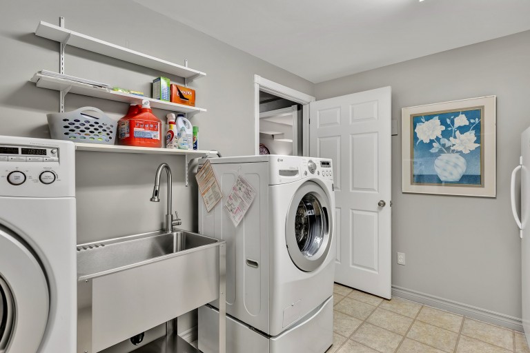 301 Bianco Crescent, Peterborough, Ontario, Canada