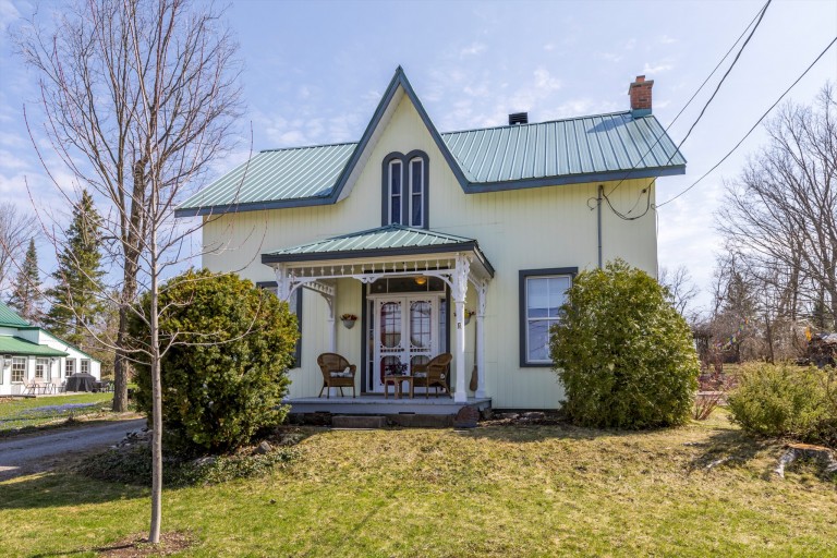 26 Prospect Street, Lakefield, Ontario, Canada photo 1