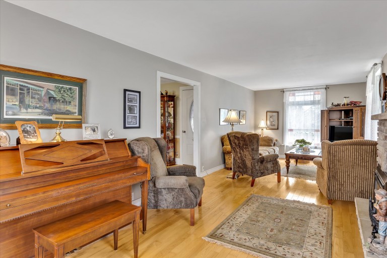 14 Carr Street, Keene, Ontario, Canada