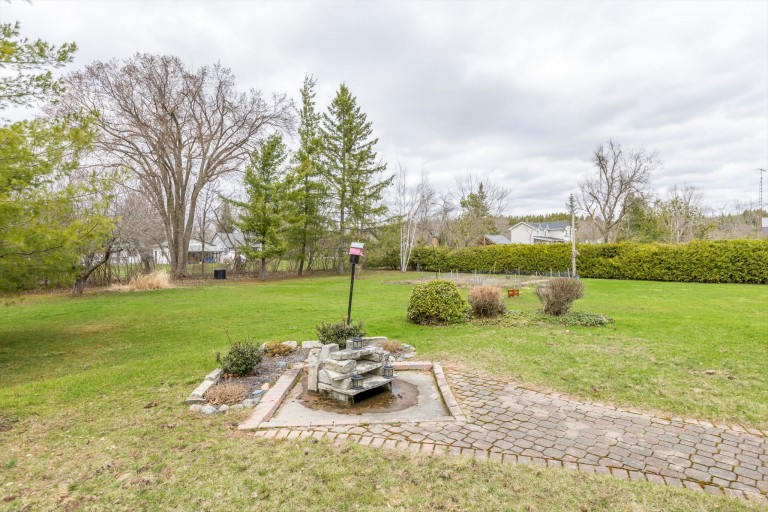 14 Carr Street, Keene, Ontario, Canada