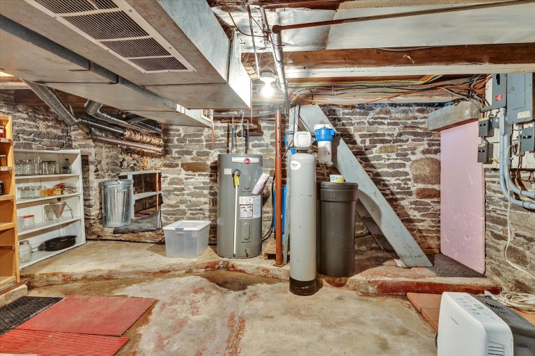 14 Carr Street, Keene, Ontario, Canada