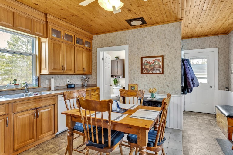 14 Carr Street, Keene, Ontario, Canada