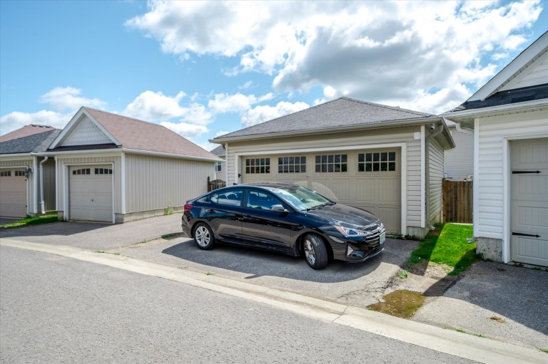 263 Bowen Drive, Peterborough, Ontario, Canada
