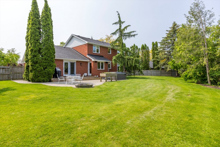 1683 Champlain Drive, Peterborough, Ontario, Canada