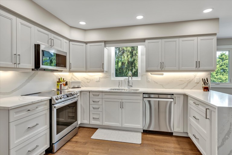 1683 Champlain Drive, Peterborough, Ontario, Canada