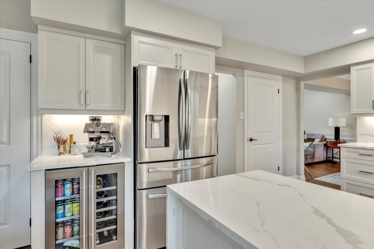 1683 Champlain Drive, Peterborough, Ontario, Canada