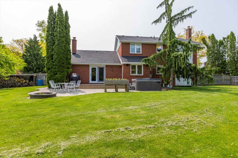 1683 Champlain Drive, Peterborough, Ontario, Canada