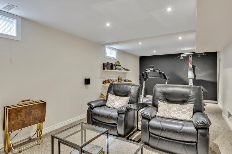1683 Champlain Drive, Peterborough, Ontario, Canada