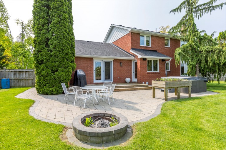 1683 Champlain Drive, Peterborough, Ontario, Canada