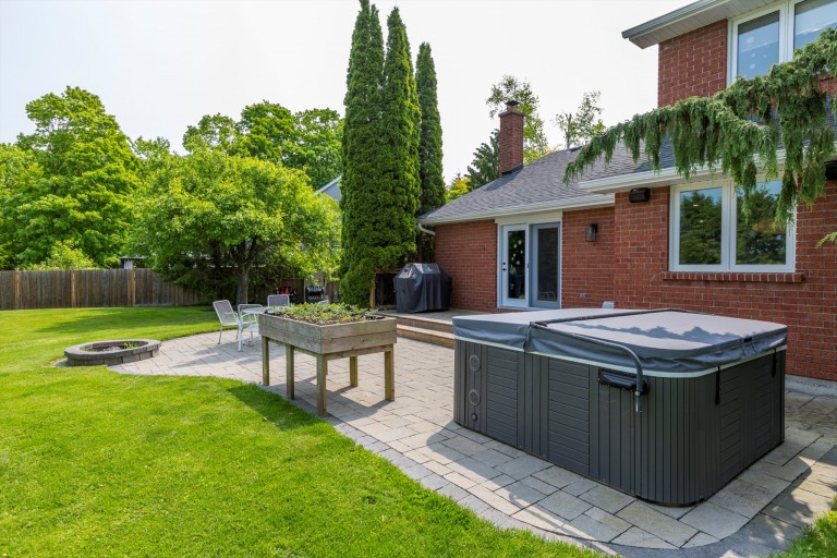 1683 Champlain Drive, Peterborough, Ontario, Canada