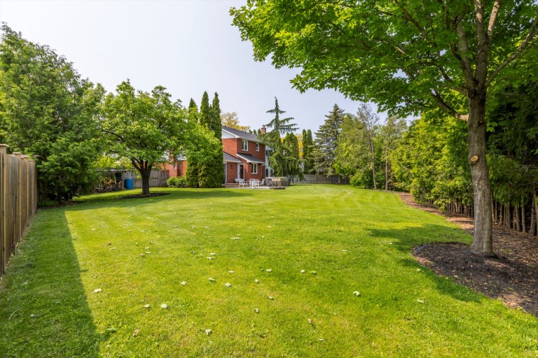 1683 Champlain Drive, Peterborough, Ontario, Canada