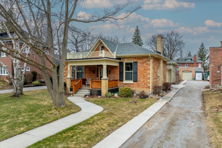 484 Gilmour Street, Peterborough, Ontario, Canada photo 2