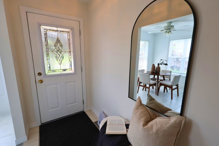 1606 Ramblewood Drive, Peterborough, Ontario, Canada photo 3