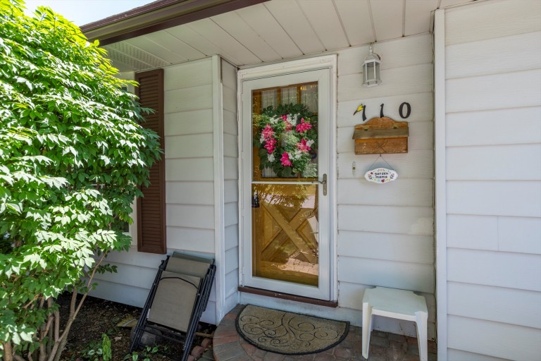 110 Greenhill Drive, Peterborough, Ontario, Canada photo 3