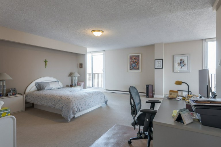885 Clonsilla Avenue PH #2, Peterborough, Ontario, Canada