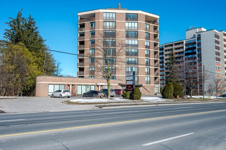 885 Clonsilla Avenue PH #2, Peterborough, Ontario, Canada
