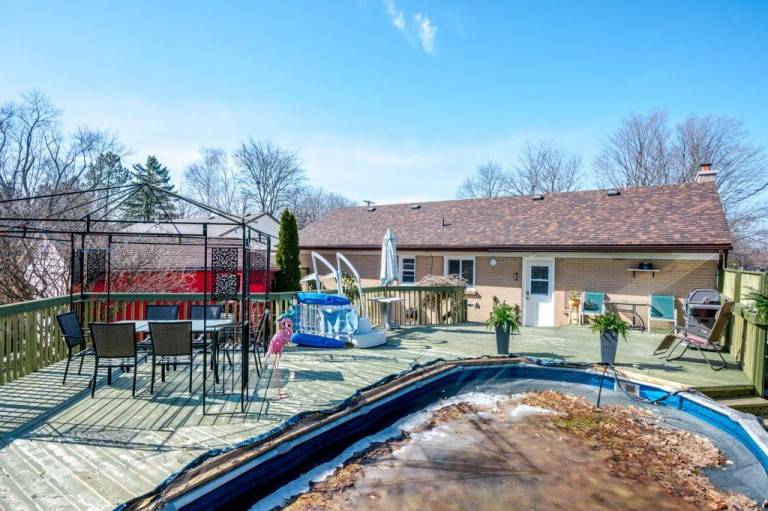 893 Kensington Drive, Peterborough, Ontario, Canada